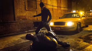 Marvel's Daredevil 1. Sezon 5. Bölüm izle