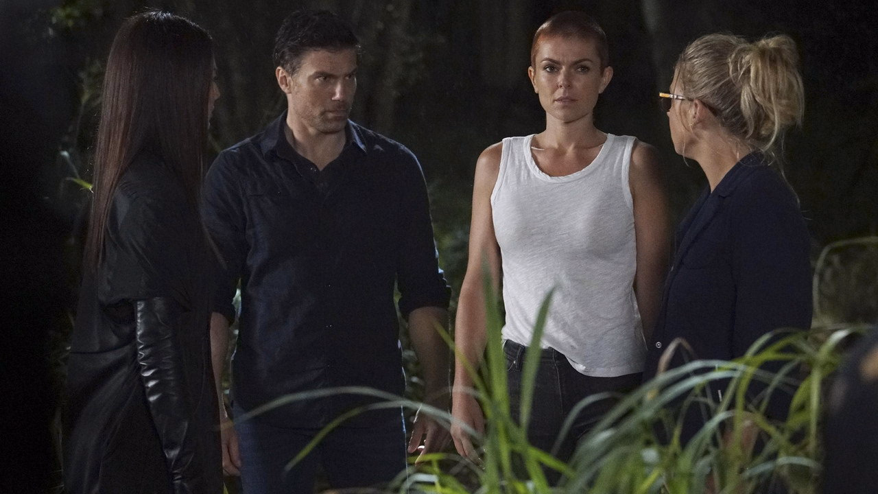 Marvel's Inhumans 1. Sezon 5. Bölüm izle