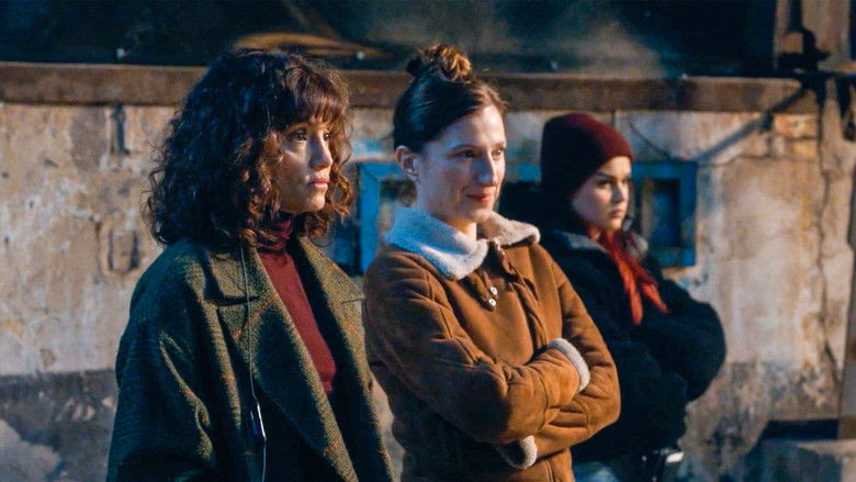 Mira: Her Şey Yolundaymış Gibi 1. Sezon 2. Bölüm izle