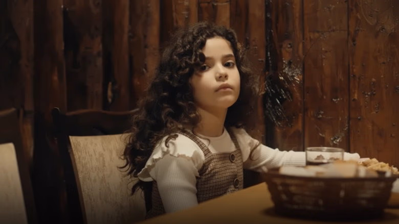 Mira: Her Şey Yolundaymış Gibi 1. Sezon 6. Bölüm izle