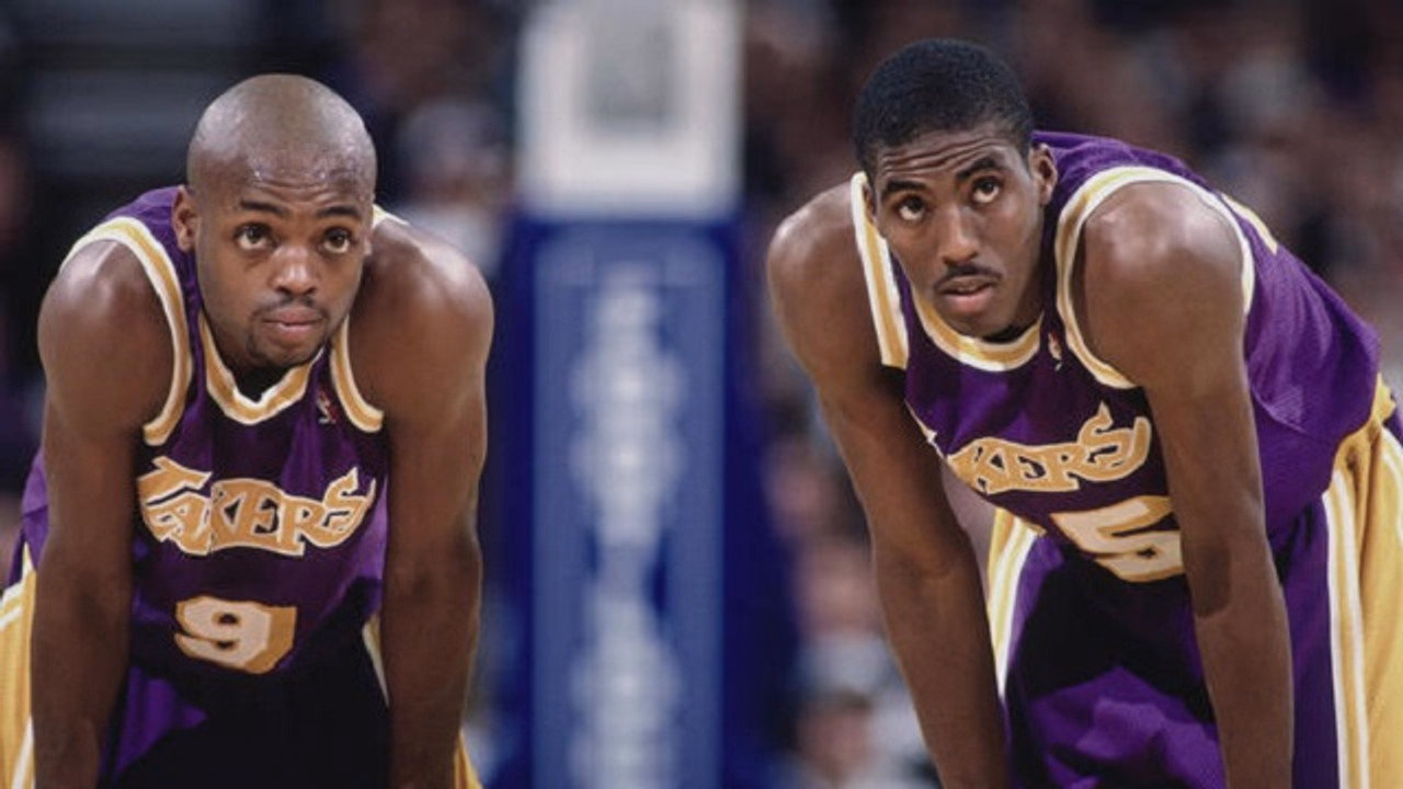 Miras: LA Lakers'ın Gerçek Hikâyesi 1. Sezon 5. Bölüm izle
