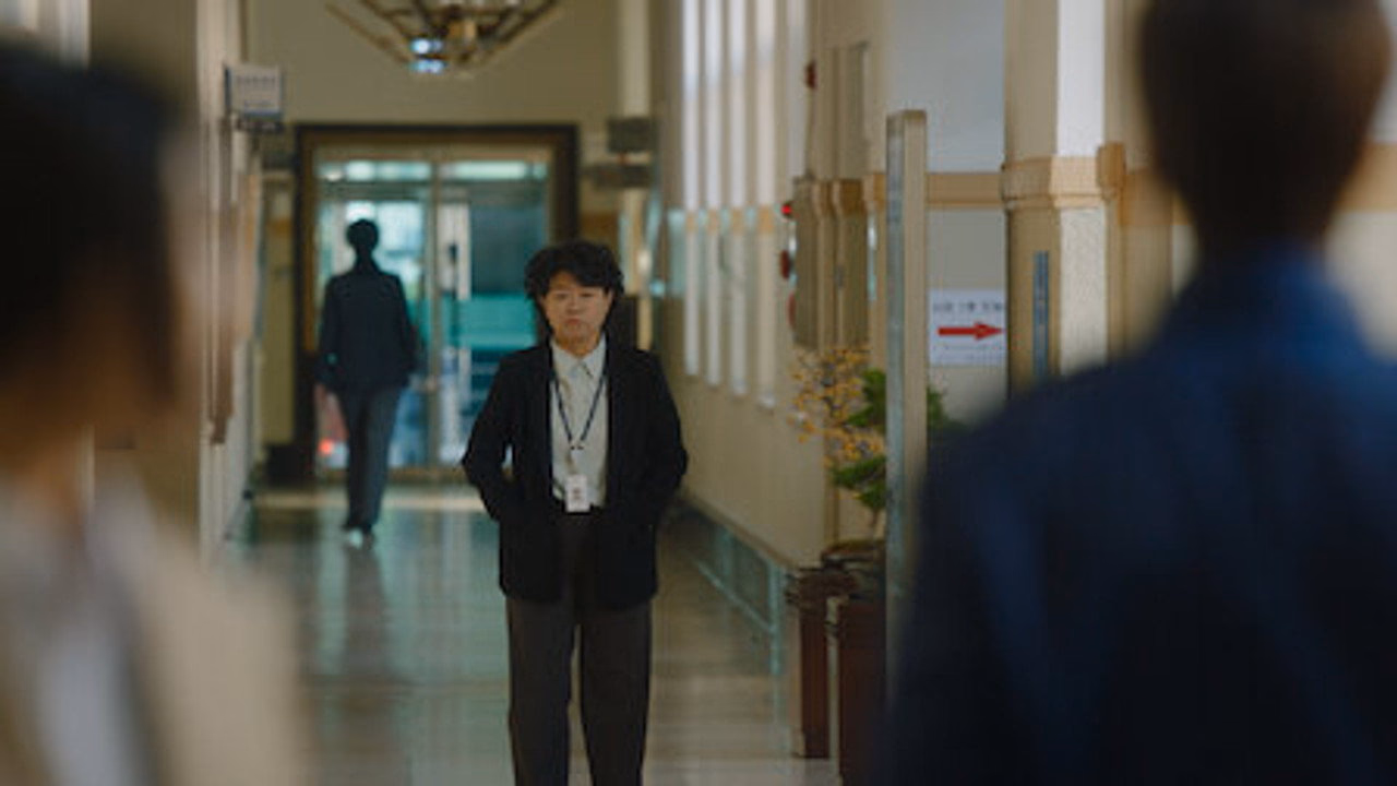 Miss Night and Day 1. Sezon 8. Bölüm izle