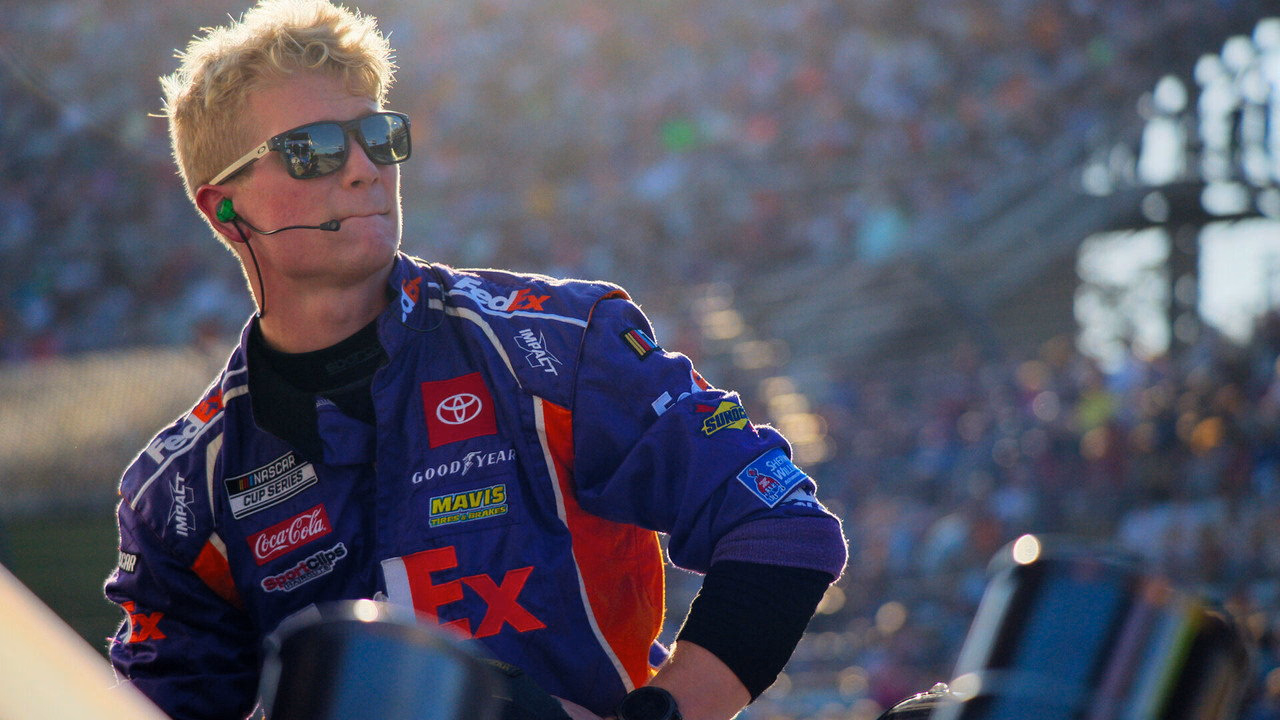 NASCAR: Tam Gaz 1. Sezon 4. Bölüm izle