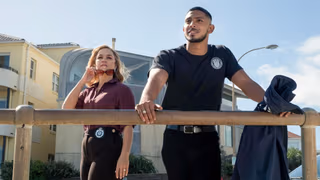 NCIS: Sydney 1. Sezon 1. Bölüm izle