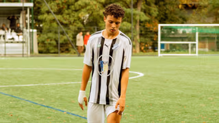 Now or Never - FC Montfermeil 1. Sezon 1. Bölüm izle