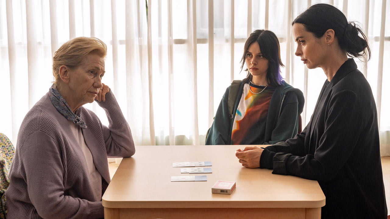 Orphan Black: Echoes 1. Sezon 4. Bölüm izle