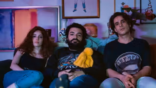Orta! Kafa! Aşk! 1. Sezon 6. Bölüm izle