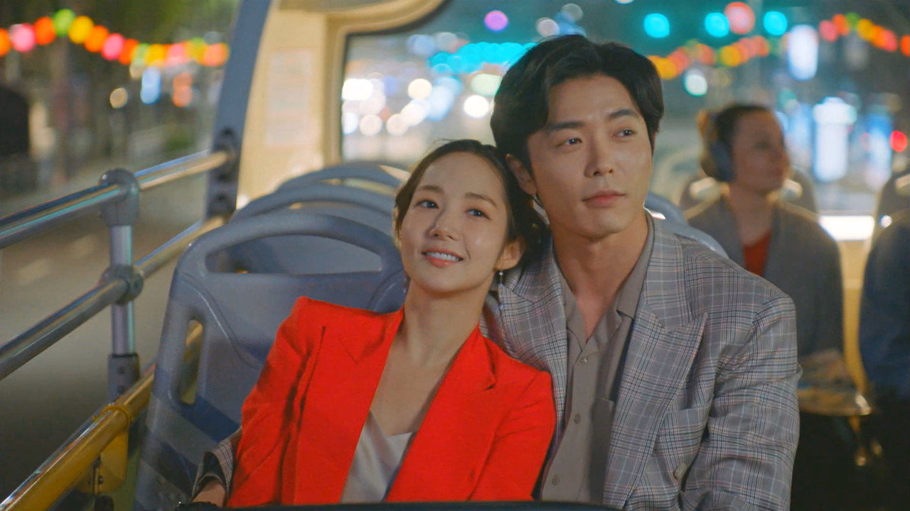 Özel Hayatım 1. Sezon 10. Bölüm izle