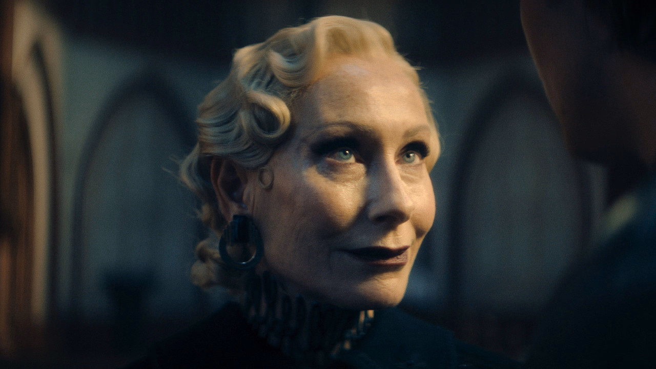 Pauline 1. Sezon 5. Bölüm izle