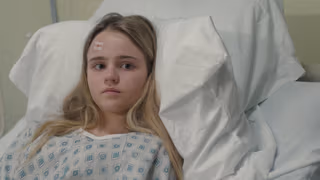 Penelope 1. Sezon 8. Bölüm izle