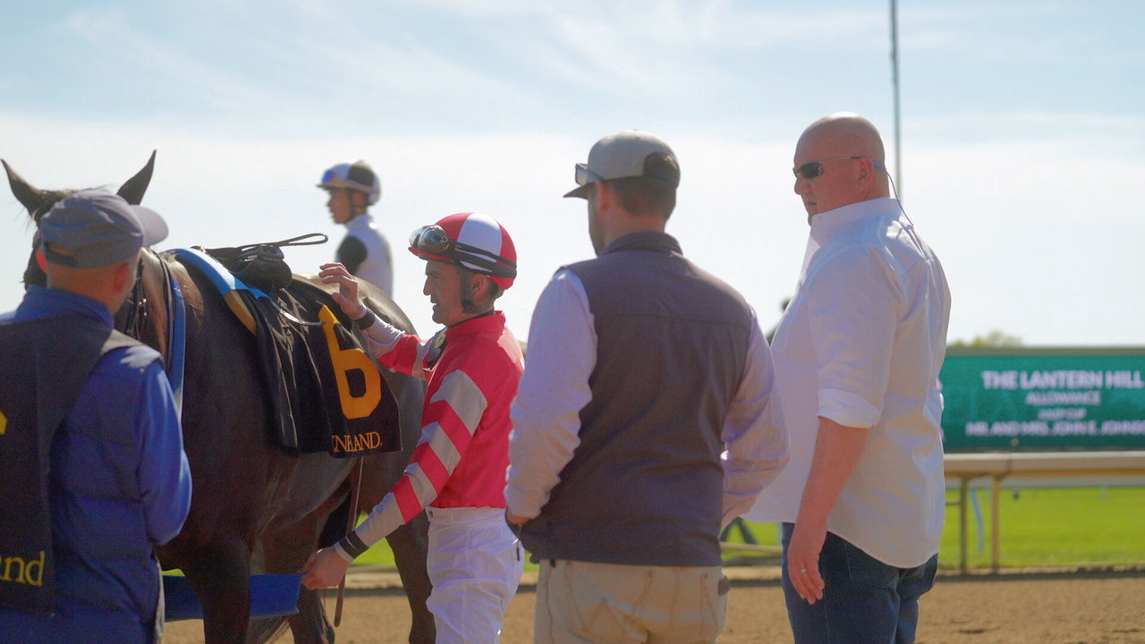 Race for the Crown 1. Sezon 3. Bölüm izle