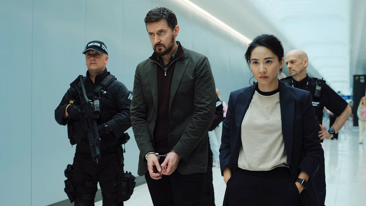 Red Eye 1. Sezon 1. Bölüm izle