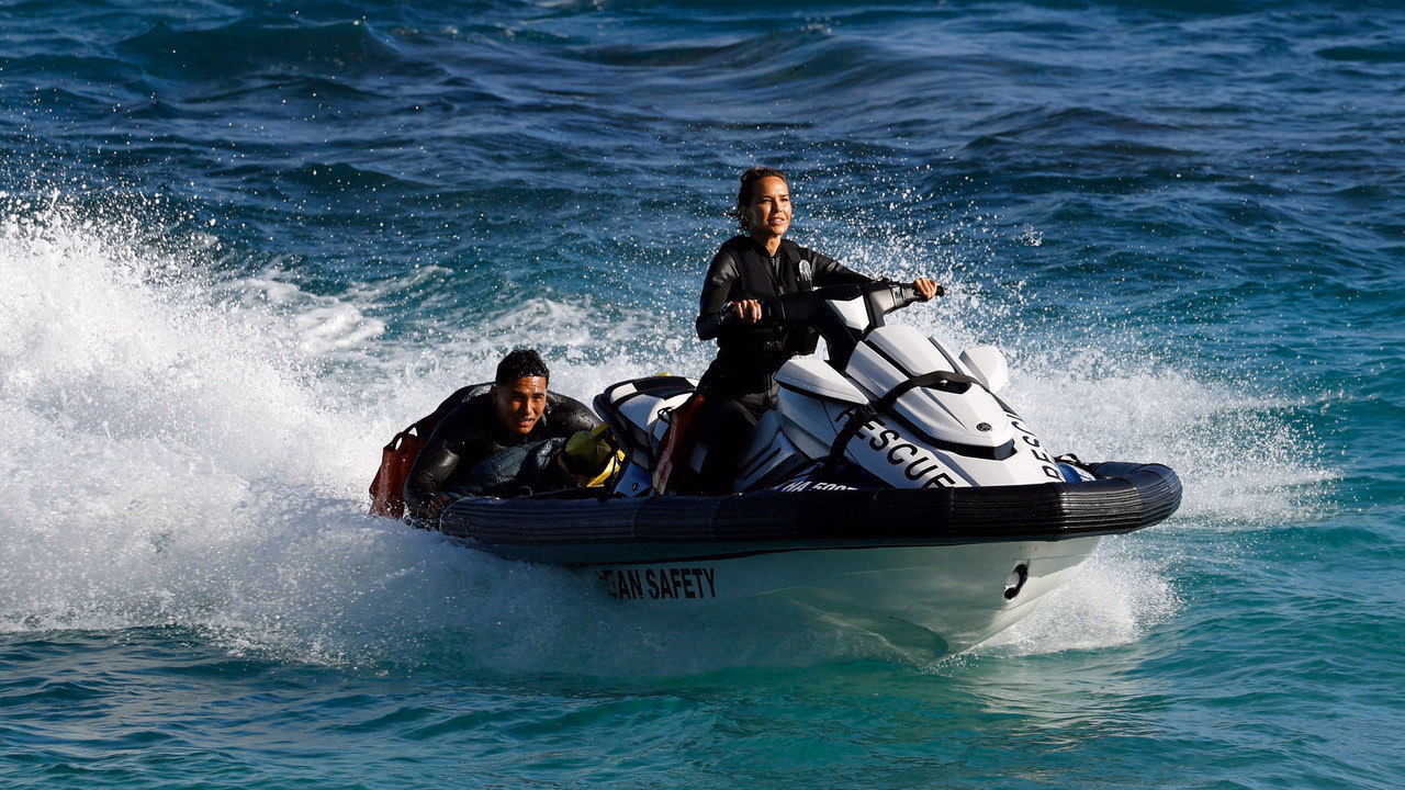 Rescue: HI-Surf 1. Sezon 8. Bölüm izle