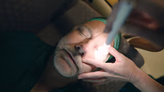 R.I.P. Henry 1. Sezon 1. Bölüm izle