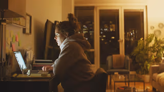 Romantik Dolandırıcı: Kim bu Jason Porter? 1. Sezon 2. Bölüm izle