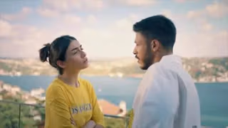 Sadece Arkadaşız 1. Sezon 13. Bölüm izle