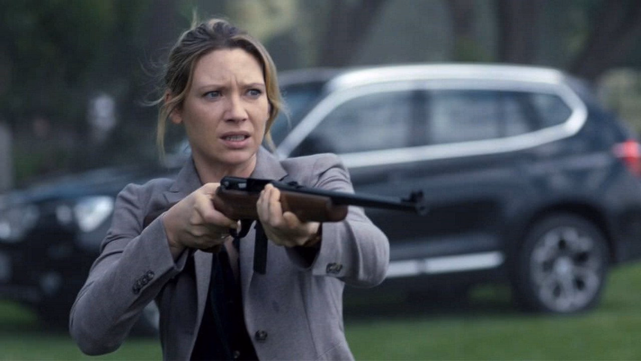 Secret City 1. Sezon 5. Bölüm izle