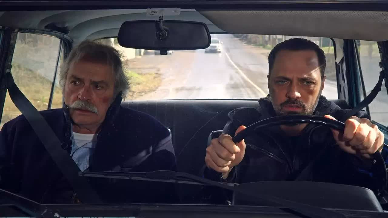 Şeref Bey 1. Sezon 5. Bölüm izle