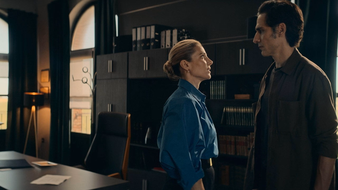 Shades 1. Sezon 8. Bölüm izle