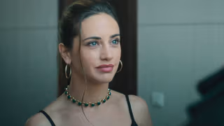 Sınır Yok (Dizi) 1. Sezon 1. Bölüm izle