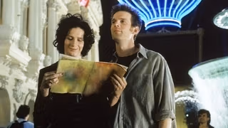 Six Feet Under 1. Sezon 11. Bölüm izle