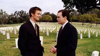 Six Feet Under 1. Sezon 7. Bölüm izle