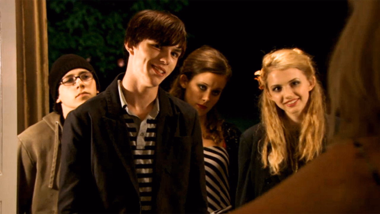 Skins 1. Sezon 1. Bölüm izle