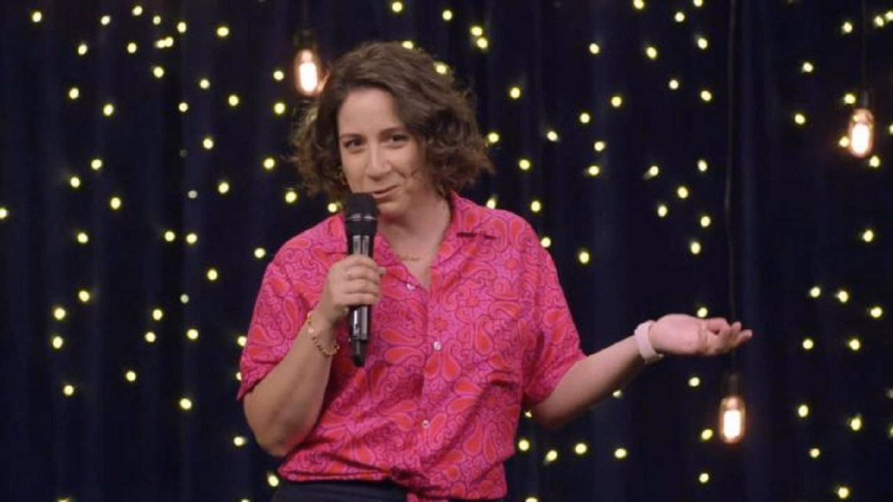 Stand-Up Evreni 1. Sezon 3. Bölüm izle
