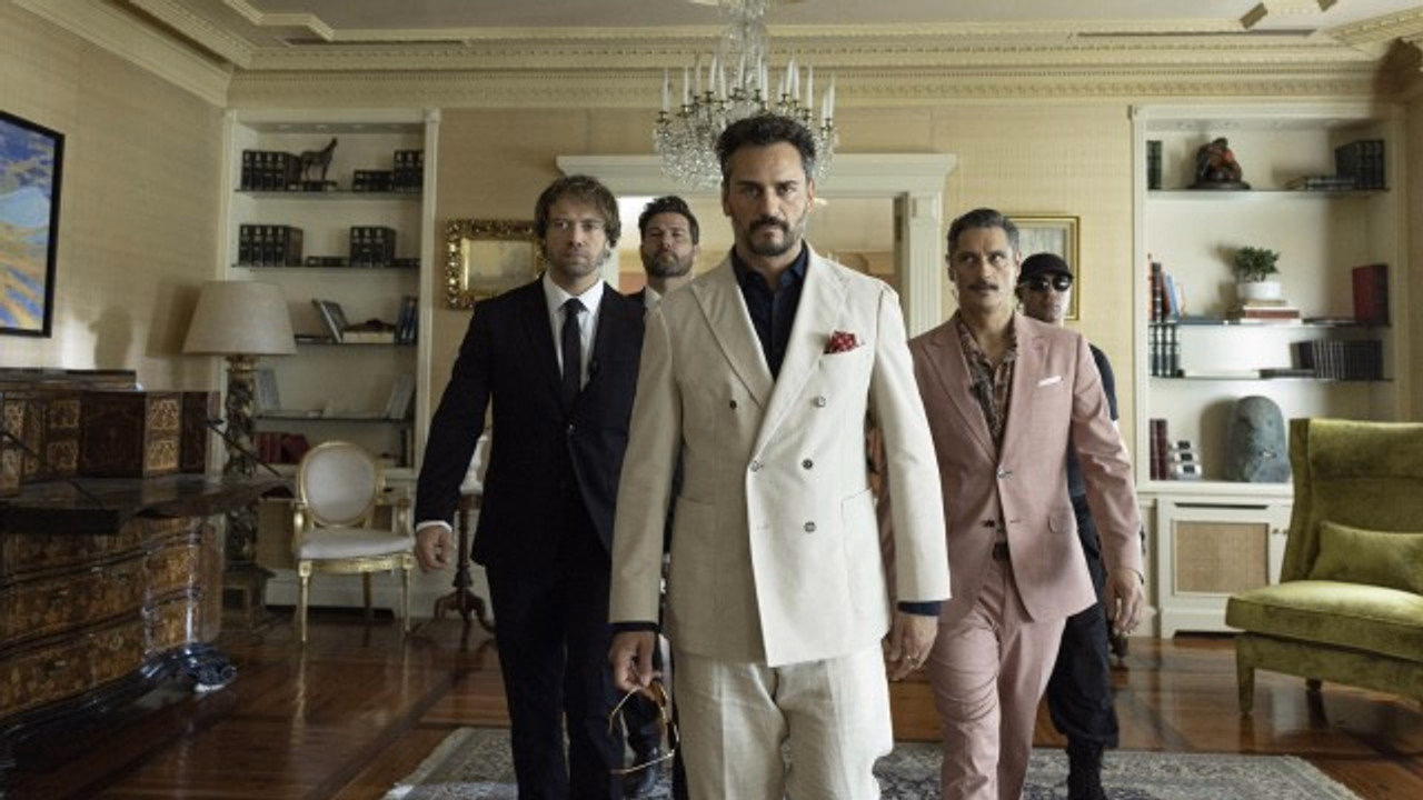 Suspicious Minds 1. Sezon 2. Bölüm izle