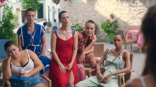 The Girls at the Back 1. Sezon 4. Bölüm izle