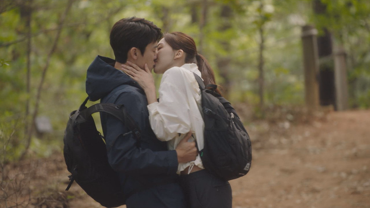 The Interest of Love 1. Sezon 7. Bölüm izle