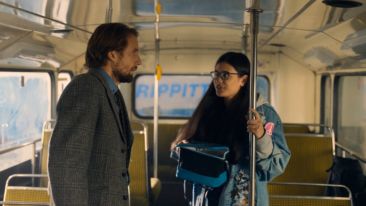 The Last Bus 1. Sezon 1. Bölüm izle