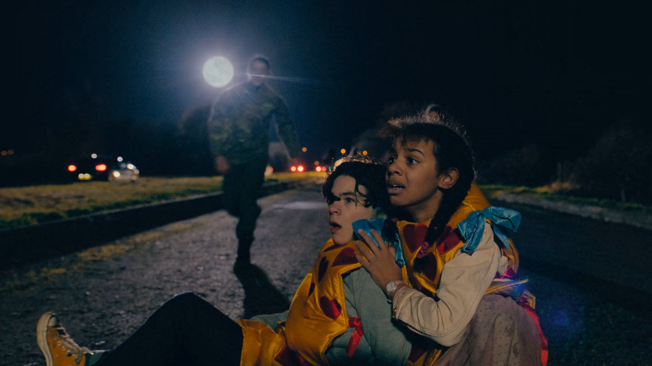 The Last Bus 1. Sezon 5. Bölüm izle