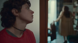 The Lying Life of Adults 1. Sezon 1. Bölüm izle