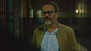 The Mechanism 1. Sezon 4. Bölüm izle