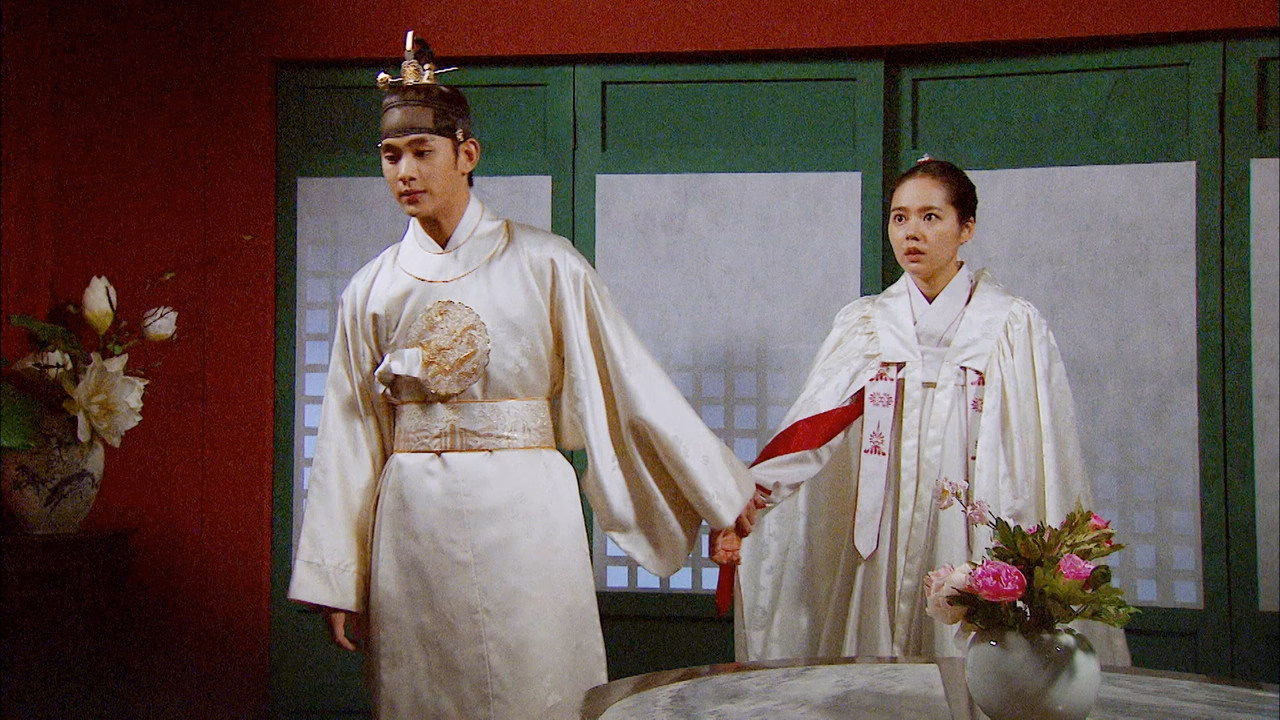 The Moon Embracing the Sun 1. Sezon 10. Bölüm izle