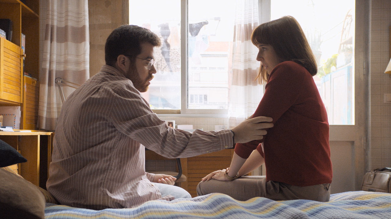 The Neighbor 1. Sezon 5. Bölüm izle