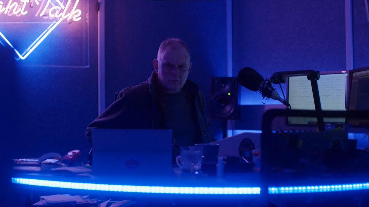 The Night Caller 1. Sezon 4. Bölüm izle