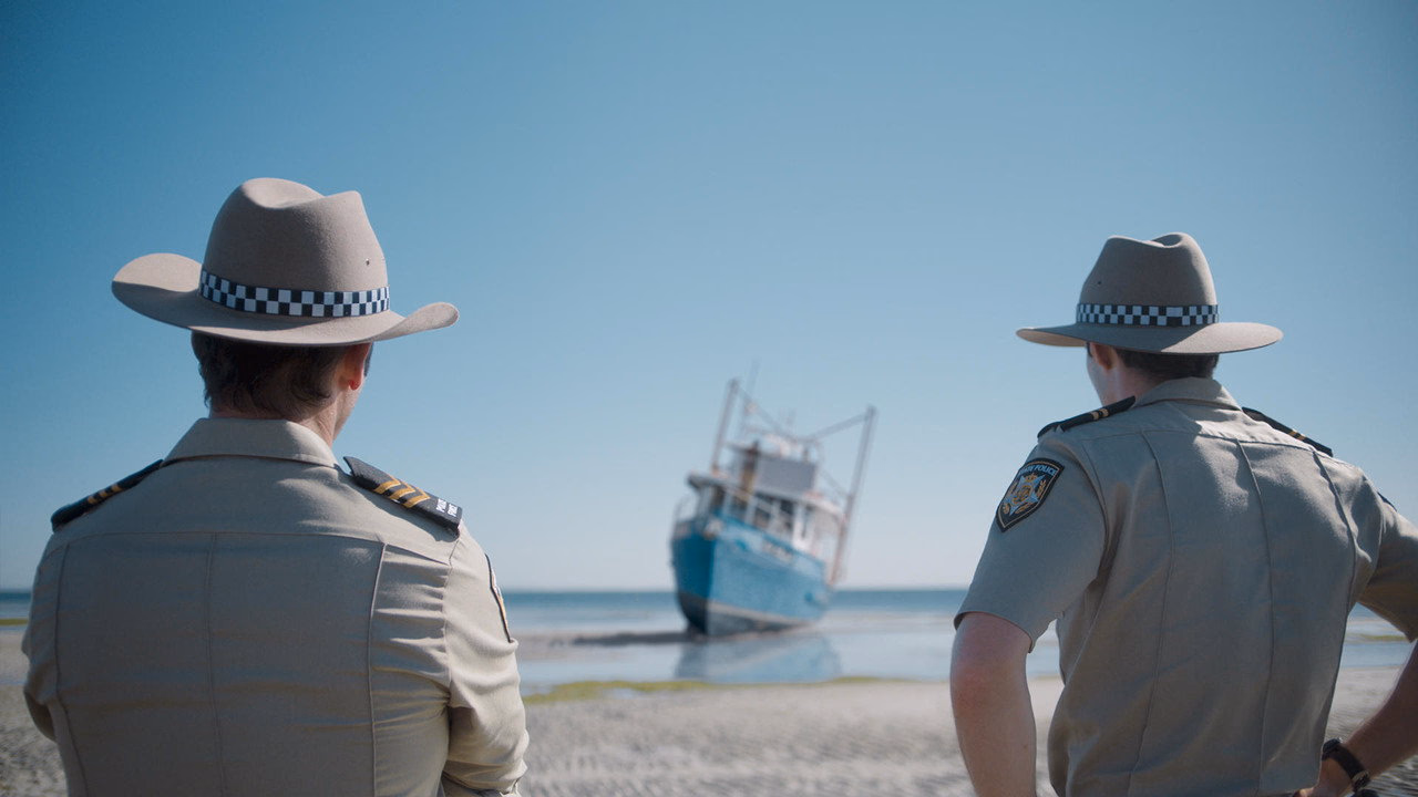 Tidelands 1. Sezon 1. Bölüm izle