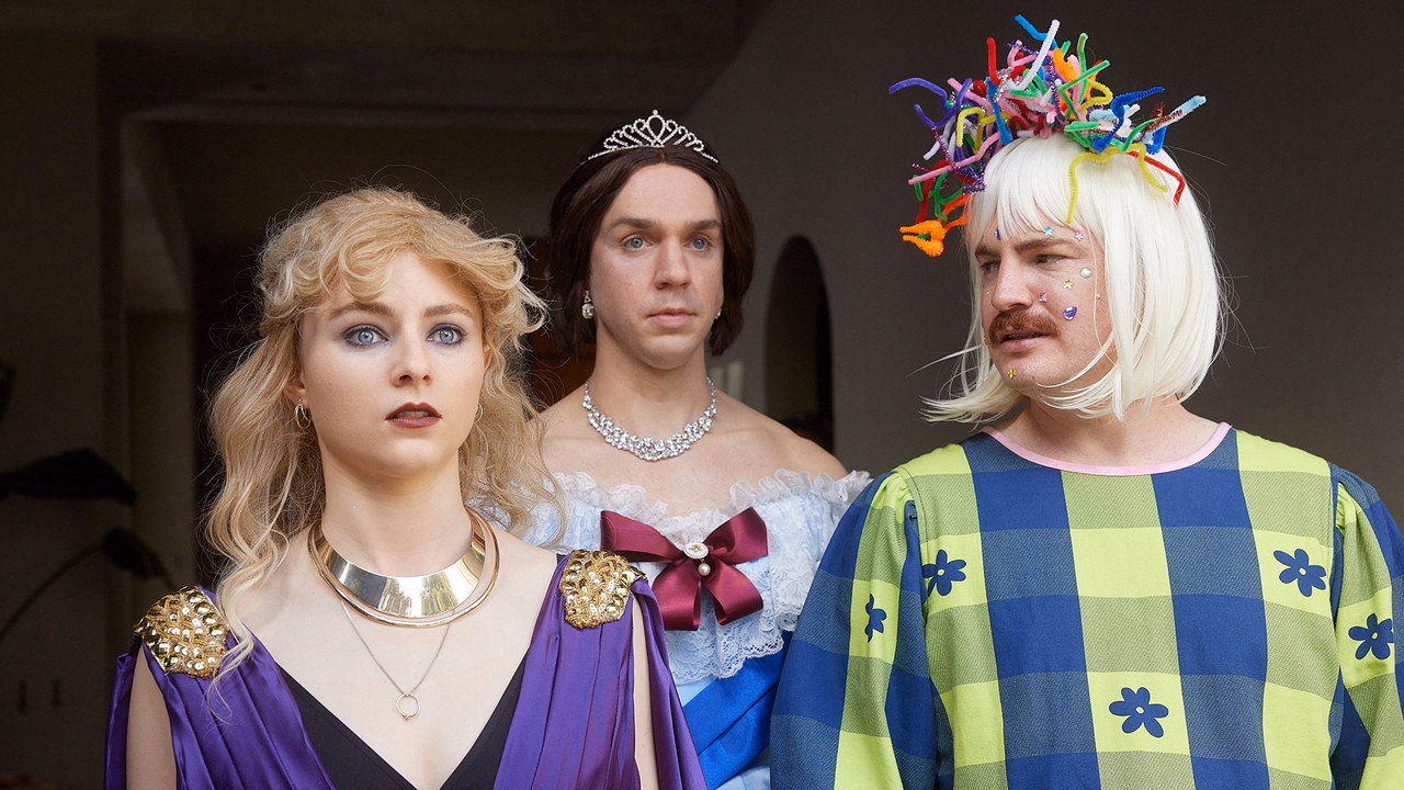 Totally Completely Fine 1. Sezon 6. Bölüm izle