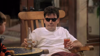 Two and a Half Men 1. Sezon 1. Bölüm izle