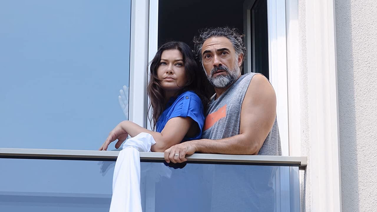 Vahşi Şeyler 1. Sezon 8. Bölüm izle