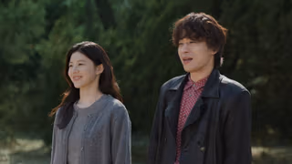 We Are All Trying Here 1. Sezon 6. Bölüm izle