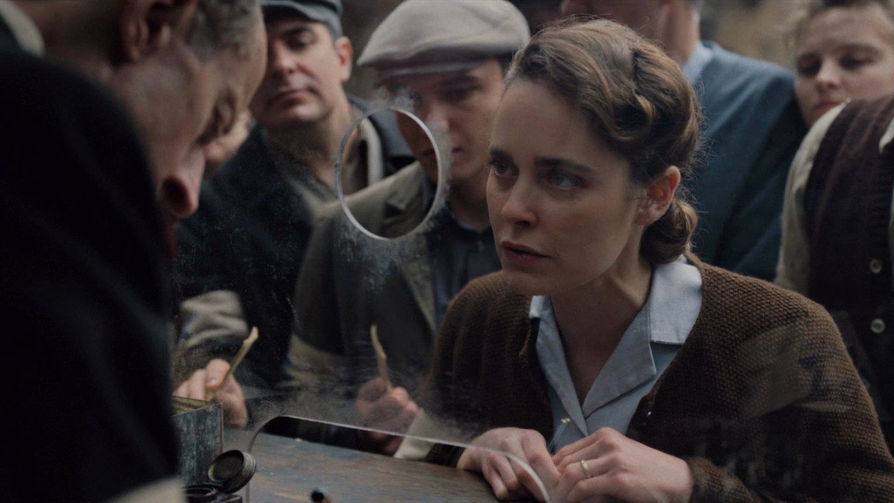 We Were the Lucky Ones 1. Sezon 4. Bölüm izle