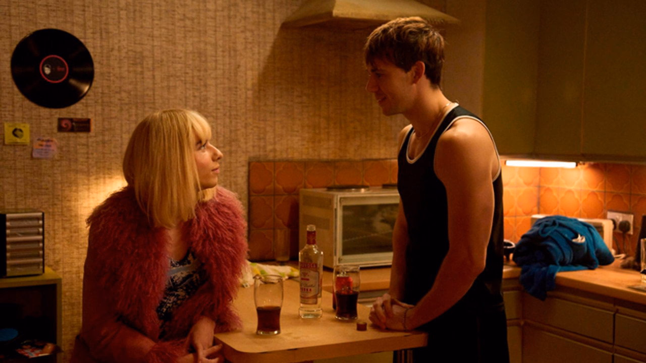 What It Feels Like for a Girl 1. Sezon 8. Bölüm izle