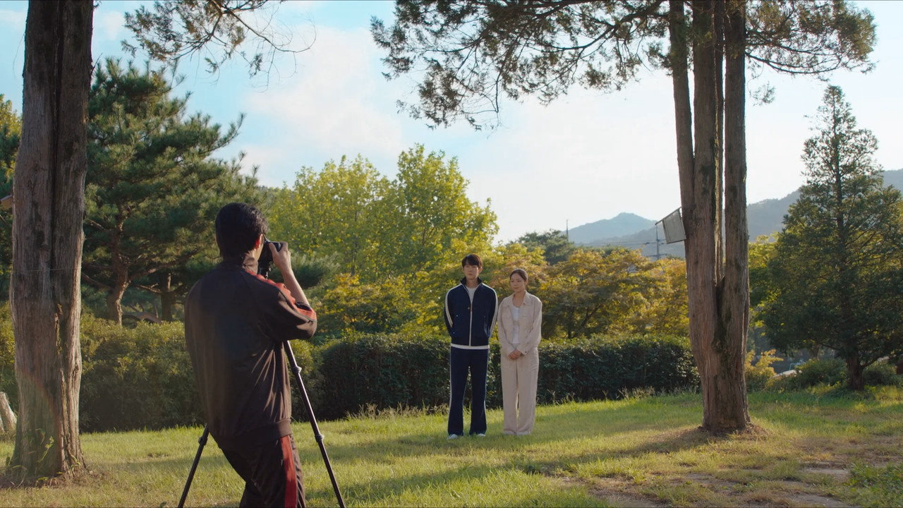 When the Phone Rings 1. Sezon 6. Bölüm izle