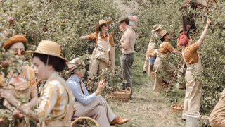 While the Men are Away 1. Sezon 5. Bölüm izle