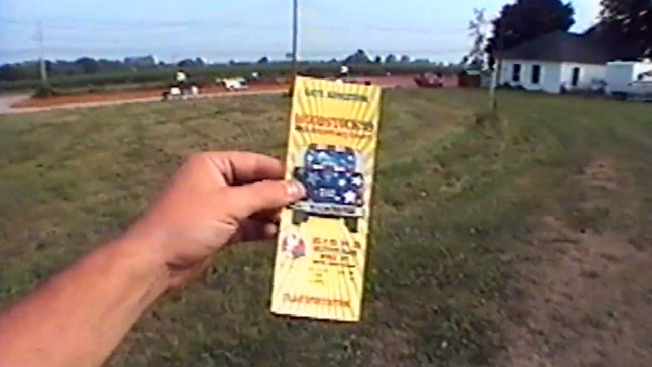 Woodstock '99: Tam Bir Felaket 1. Sezon 1. Bölüm izle