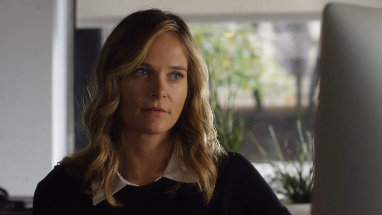 You Me Her 1. Sezon 2. Bölüm izle