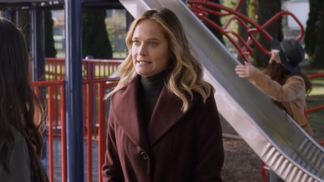 You Me Her 1. Sezon 5. Bölüm izle